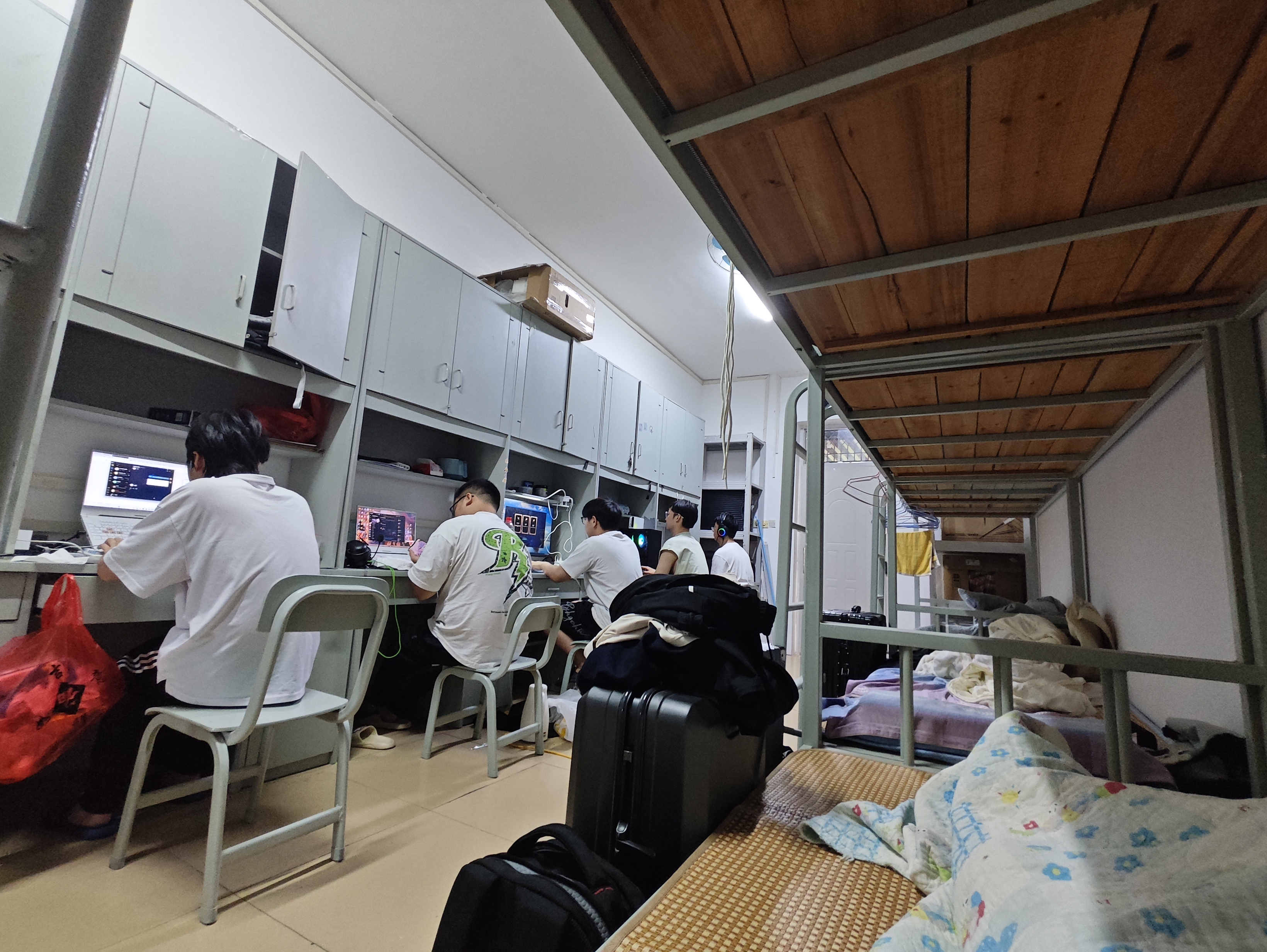 巅峰时期的8612宿舍