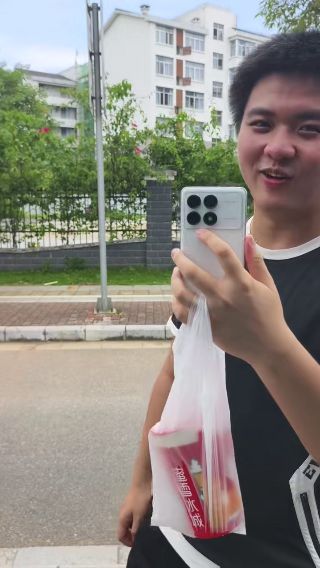 视频缩略图