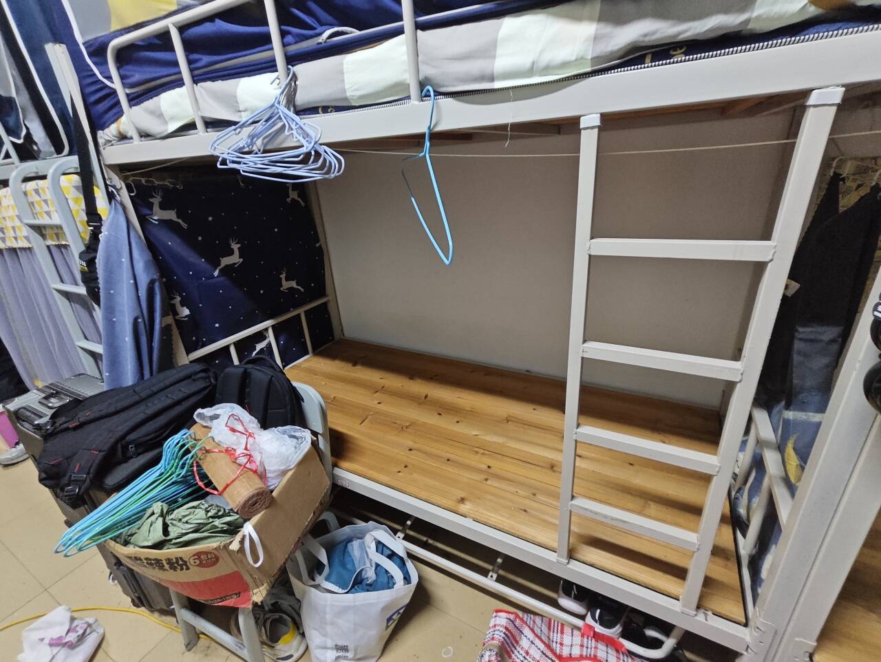 清空床铺